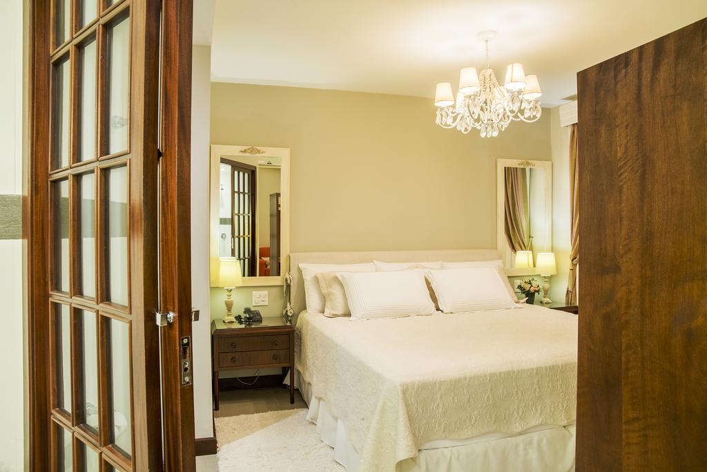 Master Suite Spa Bath,411342702:JPEG